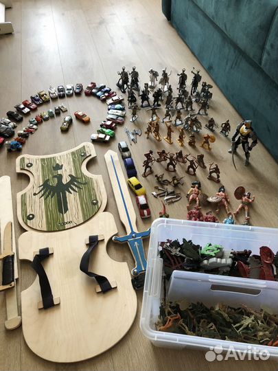 Игрушки для мальчика пакетом