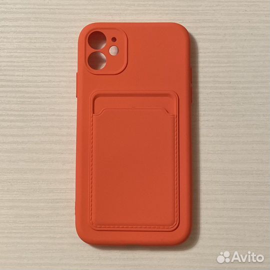 Чехол на iPhone 11 с отделением для карт
