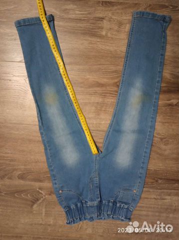 Джинсы