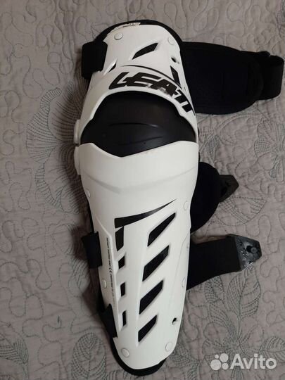 Шарнирные наколенники Leatt Dual Axis L/XL