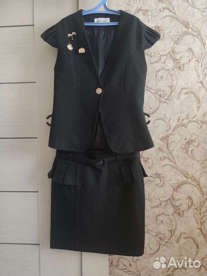 Школьный костюм для девочки 140
