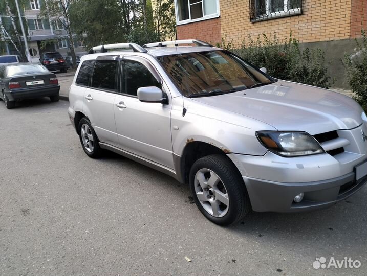 Mitsubishi Outlander 2.4 AT, 2003, 225 103 км