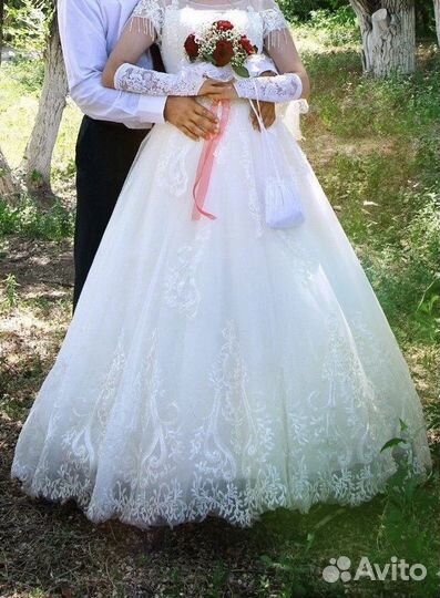 Свадебное платье