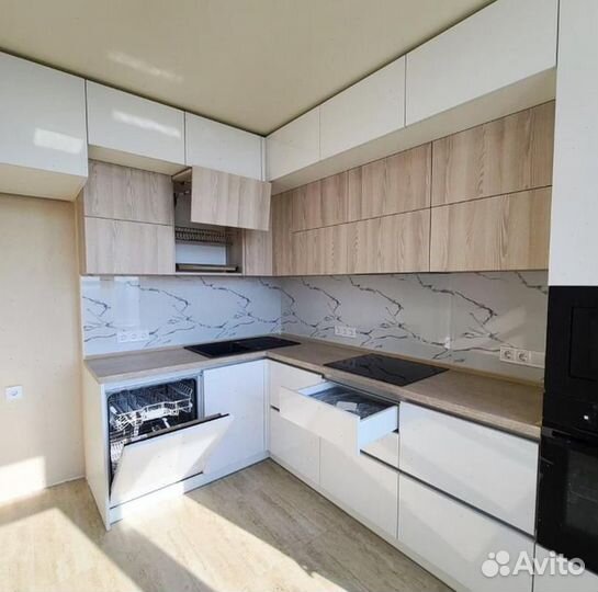 Кухонный гарнитур высокое качество