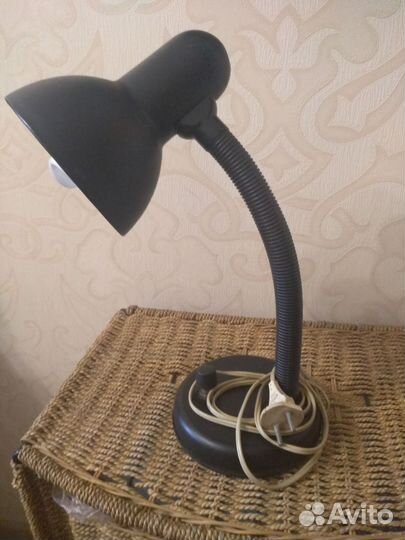 Лампа настольная