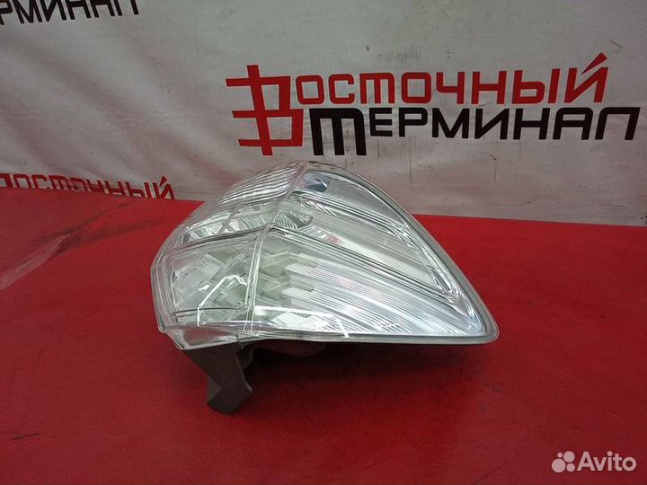 Стоп-сигнал honda FIT LDA