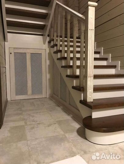 Лестница на второй этаж под ключ