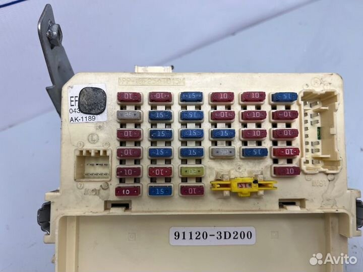 Блок предохранителей Hyundai Sonata IV (EF) тагаз