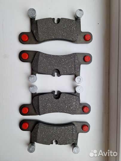 Колодки тормозные Touareg 2010-2014