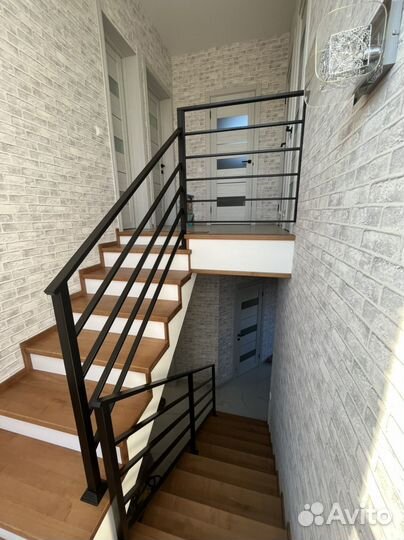 Лестница на металлокаркасе Ограждения