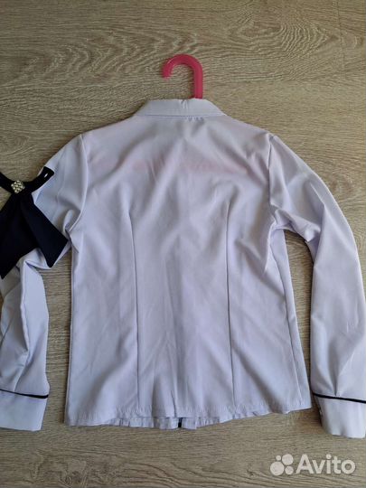 Школьная блузка на девочку, рост 128 см