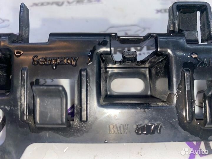 Кронштейн порога левый Bmw 520D G30 B47D20A 2017