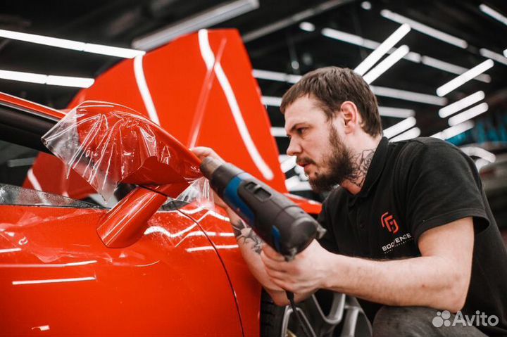 Ученик по оклейке и бронированию авто