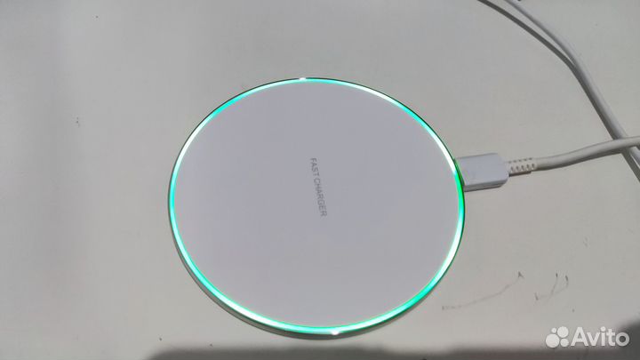 Беспроводная зарядка для apple