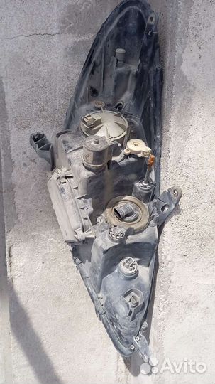 Фара одна lexus es300(windom)