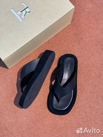 Шлёпанцы The Row