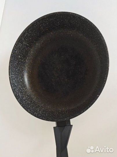 Сковорода с крышкой 28 см б/у