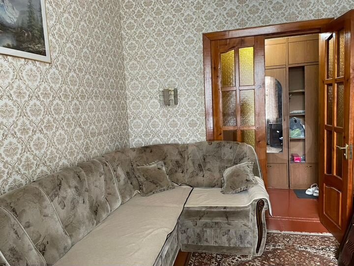 2-к. квартира, 47 м², 1/3 эт.