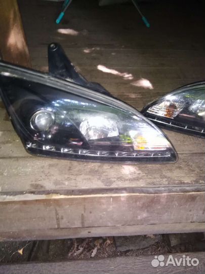 Фары ford focus 2