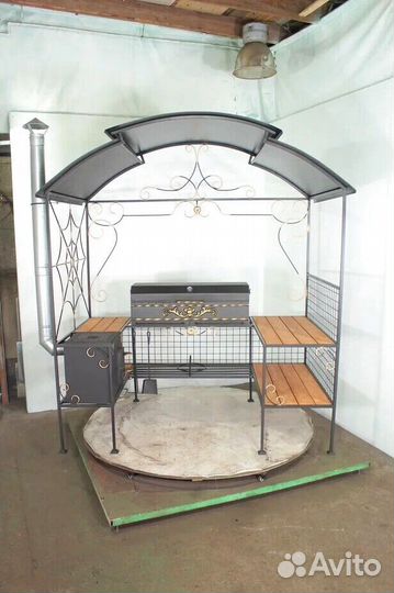 Беседка с мангалом