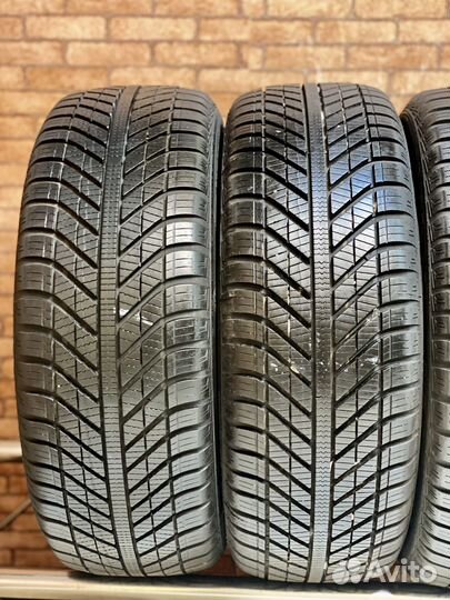 Goodyear Vector 4Seasons 205/55 R16