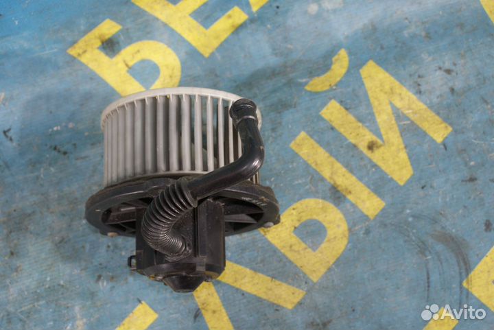 Моторчик печки KIA Sportage