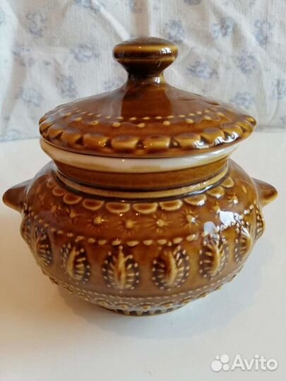 Керамическая сахарница