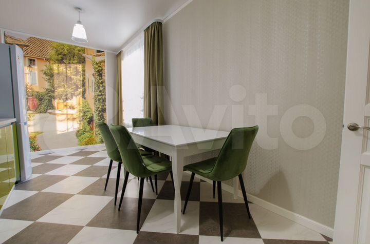 2-к. квартира, 75 м², 4/5 эт.