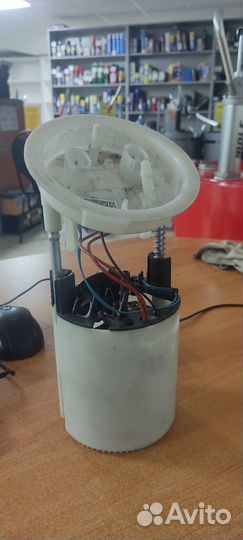 Топливный насос в сборе с датчиком BMW e90 N46