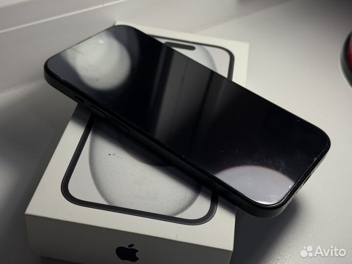 iPhone 15, 128 ГБ