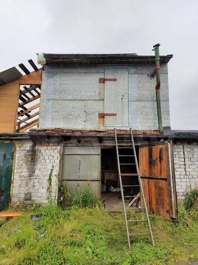 Гараж, > 30 м²