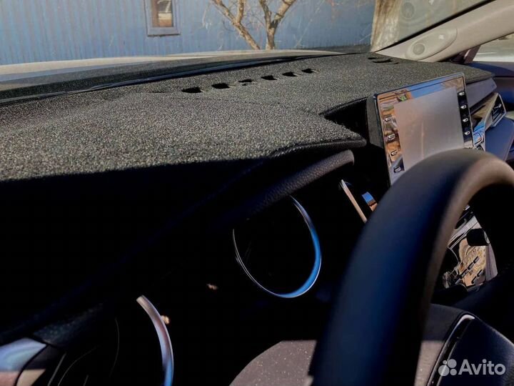 Накидка на панель Toyota Camry V70 2017-2021г