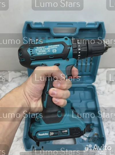 Шуруповерт makita 26v с набором бит и сверел