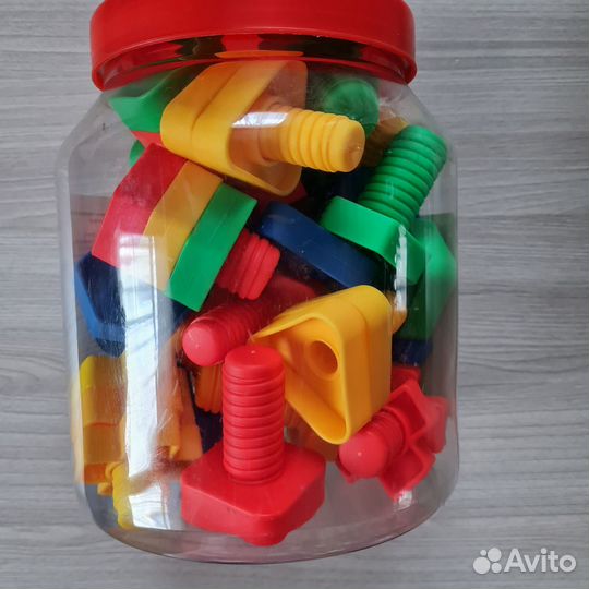 Развивающие игрушки для малышей