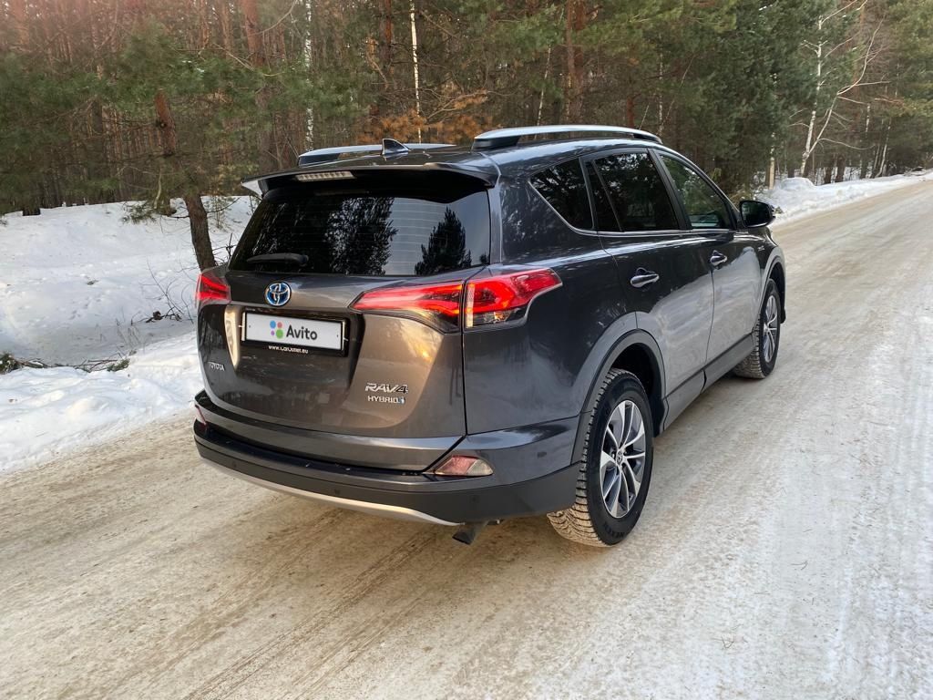 Toyota RAV4: фото владельца