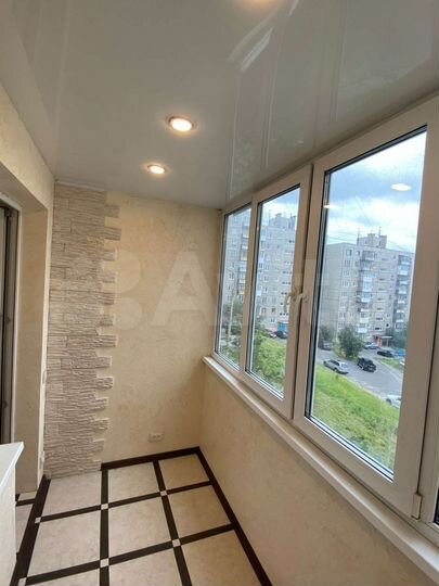 2-к. квартира, 52 м², 4/9 эт.