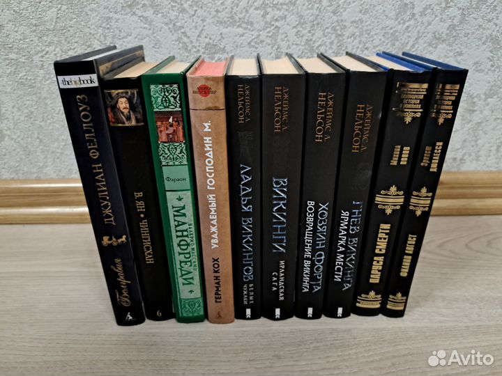 Продам книги