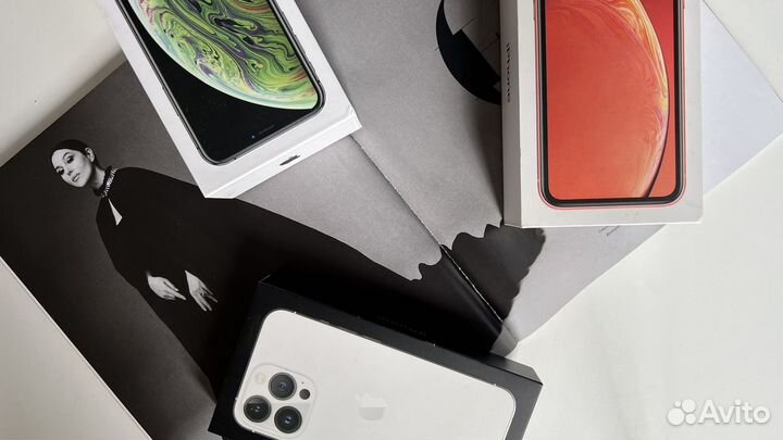 Коробки iPhone