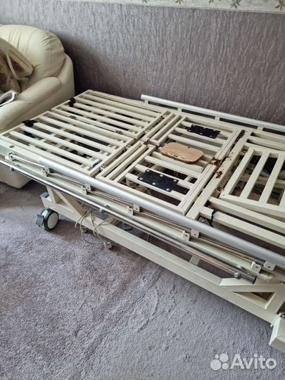 Электрическая кровать-вертикализатор MET lift UP