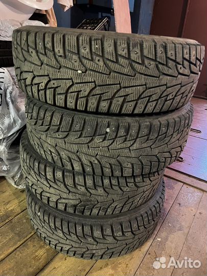 Hankook Winter I'Pike RS W419 215/65 R16