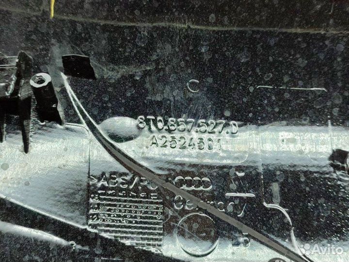 Корпус зеркала правый Audi Q3 8U 2.0 CPS 2012