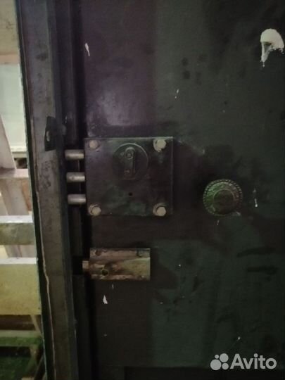 Дверь входная металлическая