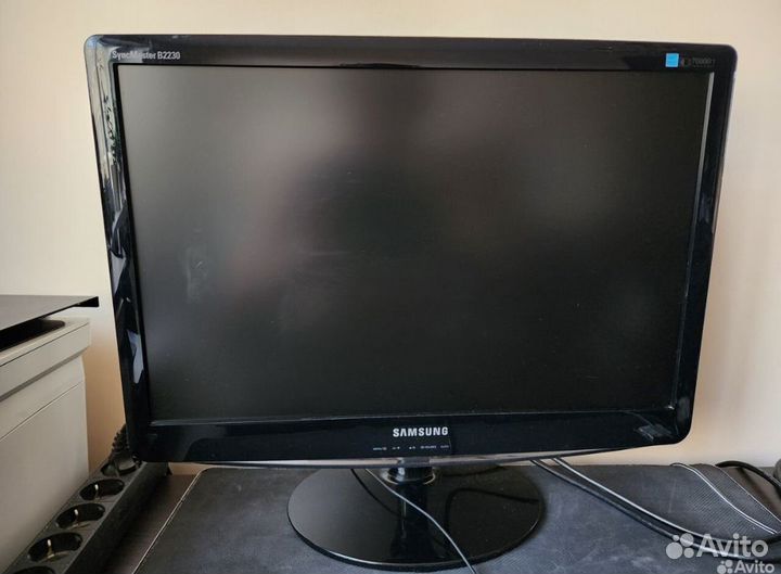 Монитор 22