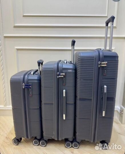 Чемоданы набор
