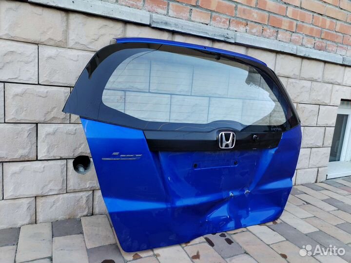 Запчасти на Honda jazz fit