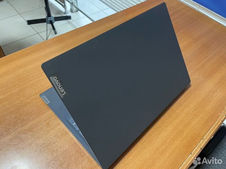 Ноутбук Lenovo бу / ssd 256 / Full HD