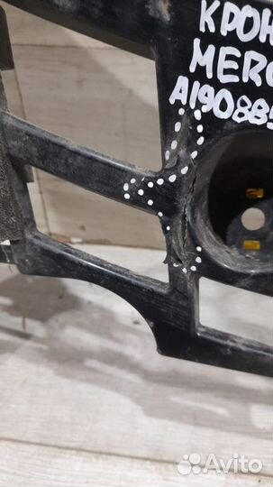 Кронштейн заднего бампера задний правый Mercedes X