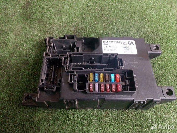 Блок предохранителей Opel Corsa 1.4 2007