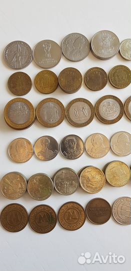 Юбилейные монеты России жетоны метро телефонные