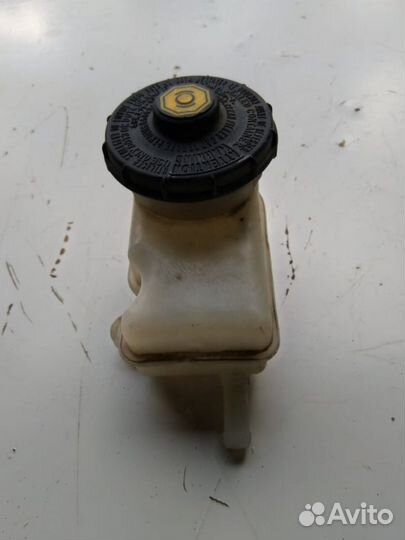 Бачок тормозного цилиндра Honda Civic 4D